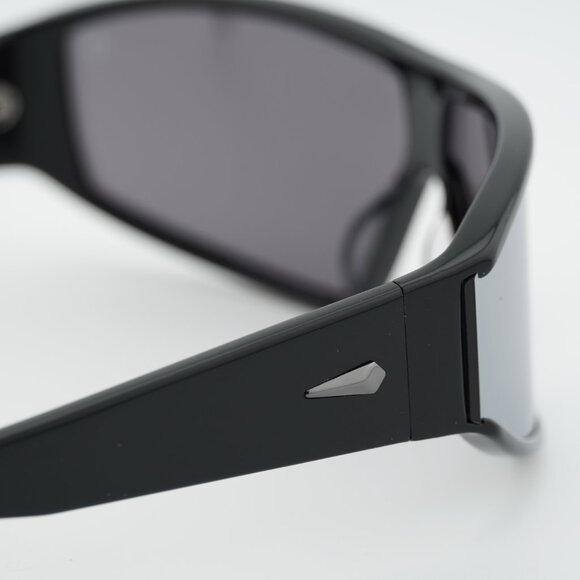 Rag & Bone RNB6003/S 0807 T4 Sunglasses Black Shield Frame, Silver Lenses - Picture 4 of 10